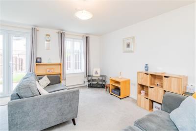 18 Burnbrae Walk, Bonnyrigg, EH19 3FP - image 3