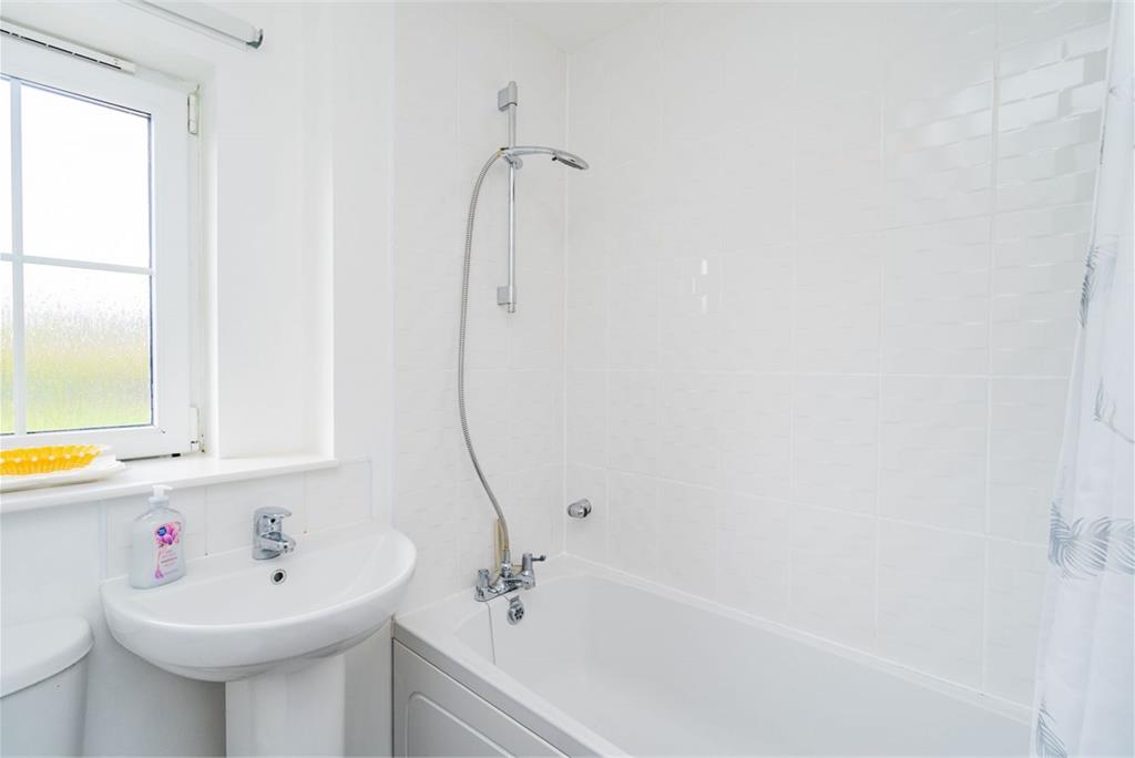 18 Burnbrae Walk, Bonnyrigg, EH19 3FP - image 27