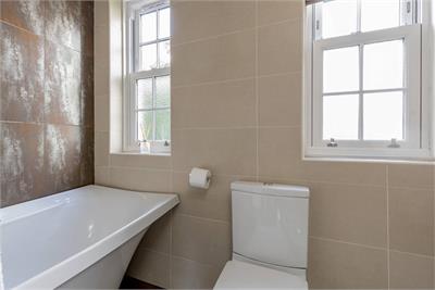 131/4 St. Leonard's Street, Edinburgh, EH8 9RB - image 13