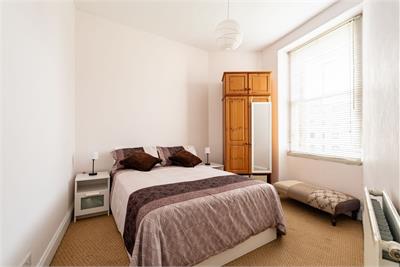 19/4 Henderson Street, Edinburgh, EH6 6BT - image 6