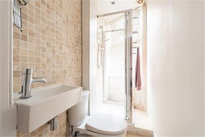 19/4 Henderson Street, Edinburgh, EH6 6BT - image 8