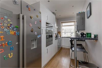 22 Pilton Gardens, Edinburgh, EH5 2HY - image 5
