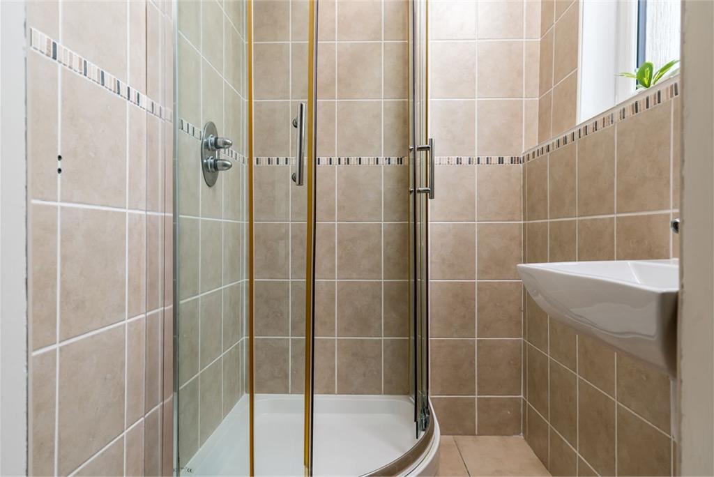 13/6 Ogilvie Terrace, Edinburgh, EH11 1NS - image 10