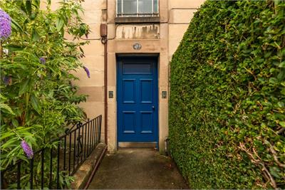 40/1 Learmonth Crescent, Edinburgh, EH4 1DE - image 2