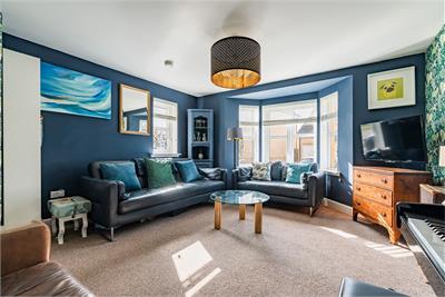 9 Venturefair Drive, Edinburgh, EH17 8WD - image 2