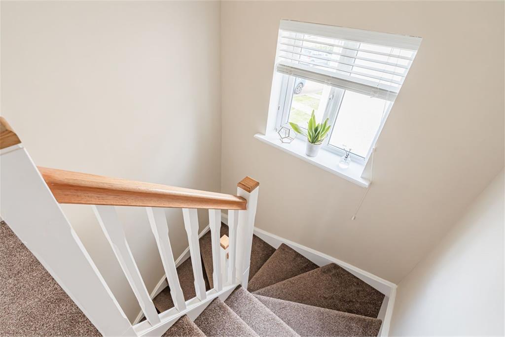 9 Venturefair Drive, Edinburgh, EH17 8WD - image 17
