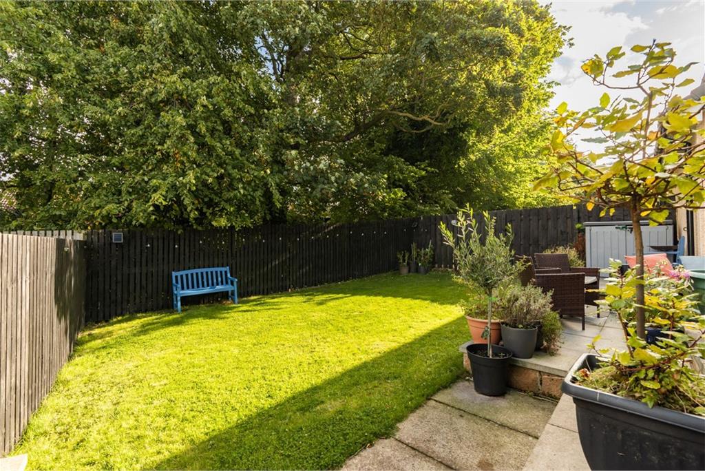 9 Venturefair Drive, Edinburgh, EH17 8WD - image 21