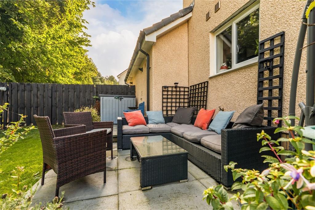 9 Venturefair Drive, Edinburgh, EH17 8WD - image 23