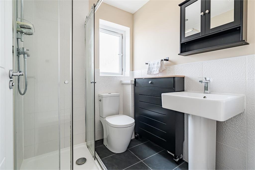 9 Venturefair Drive, Edinburgh, EH17 8WD - image 9