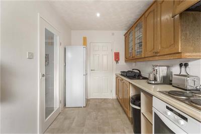 24/8 Parkgrove Road, Clermiston, Edinburgh, EH4 7RR - image 6