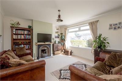 145 Gilmerton Dykes Avenue, Edinburgh, EH17 8LR - image 2