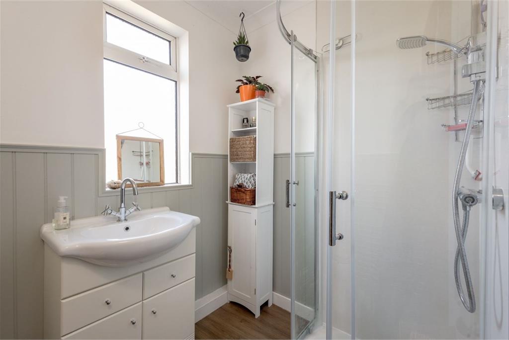 145 Gilmerton Dykes Avenue, Edinburgh, EH17 8LR - image 14