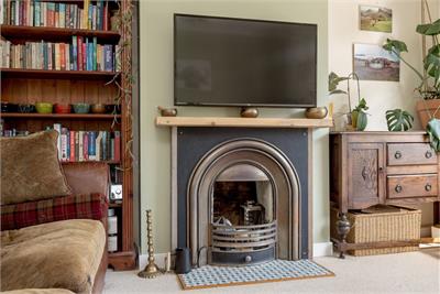 145 Gilmerton Dykes Avenue, Edinburgh, EH17 8LR - image 3