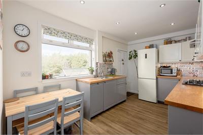 145 Gilmerton Dykes Avenue, Edinburgh, EH17 8LR - image 5