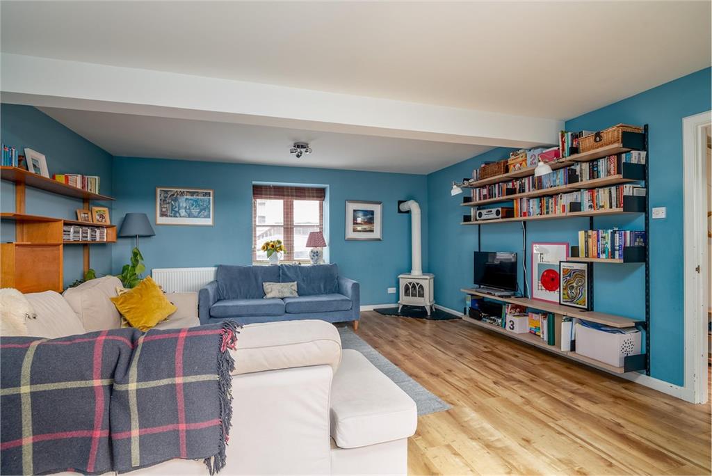 2 Weirgate Steadings,
St. Boswells,
Melrose,
TD6 0BP - image 3