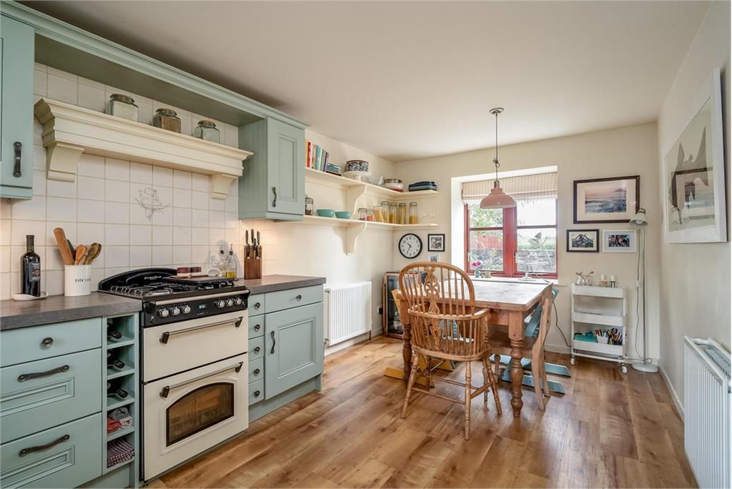 2 Weirgate Steadings,
St. Boswells,
Melrose,
TD6 0BP - image 4