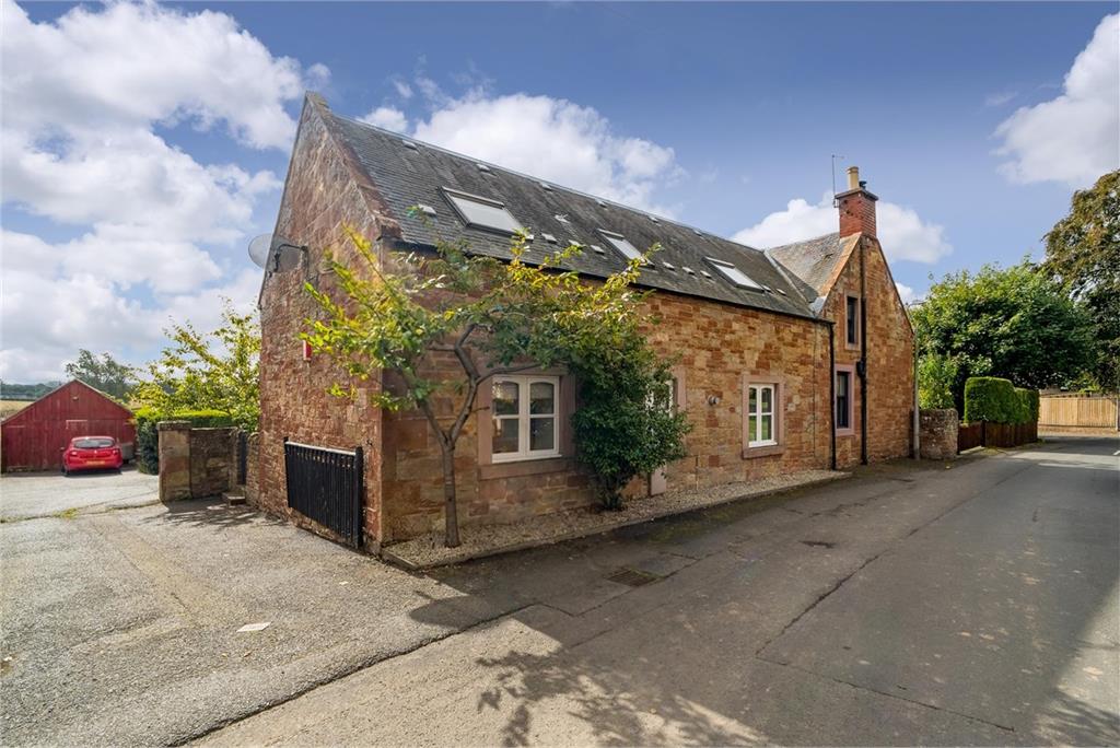 2 Weirgate Steadings,
St. Boswells,
Melrose,
TD6 0BP - image 1
