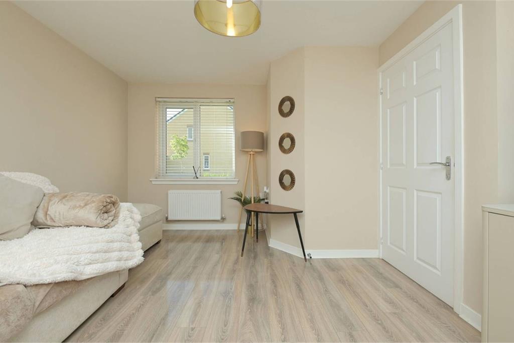 17 Craighall Avenue, , Musselburgh, EH21 8FP - image 2
