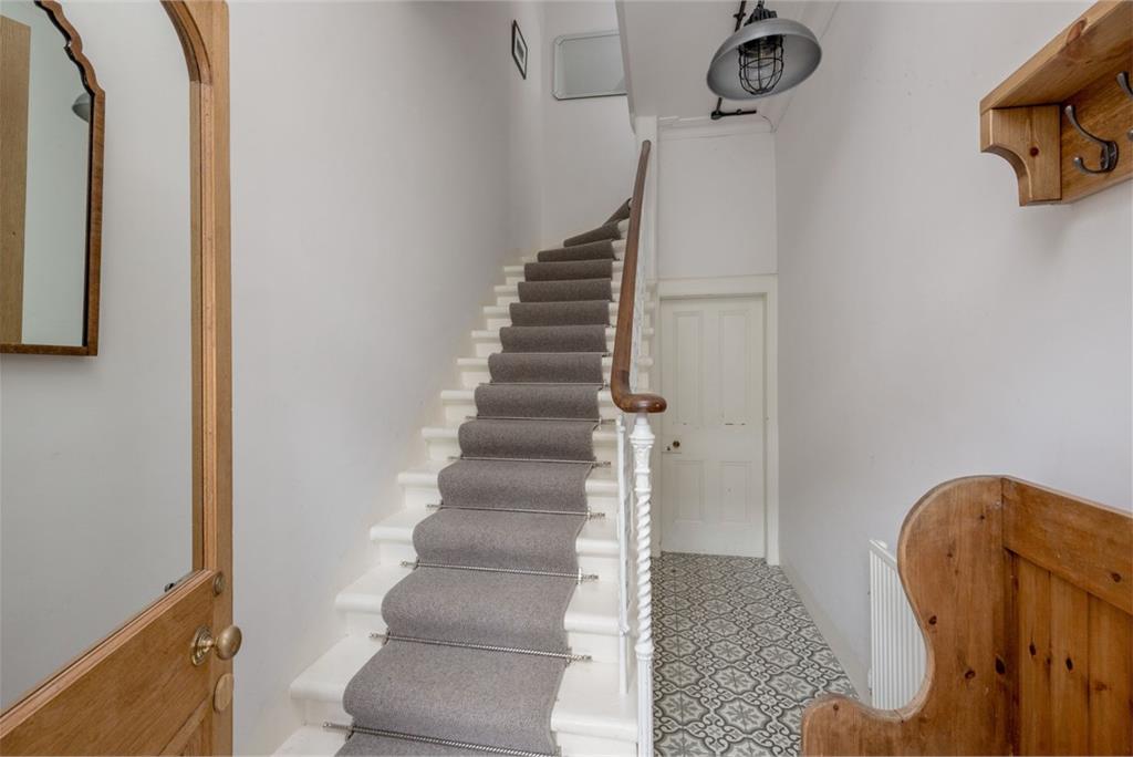38 Hazelbank Terrace, Edinburgh, EH11 1SN - image 18