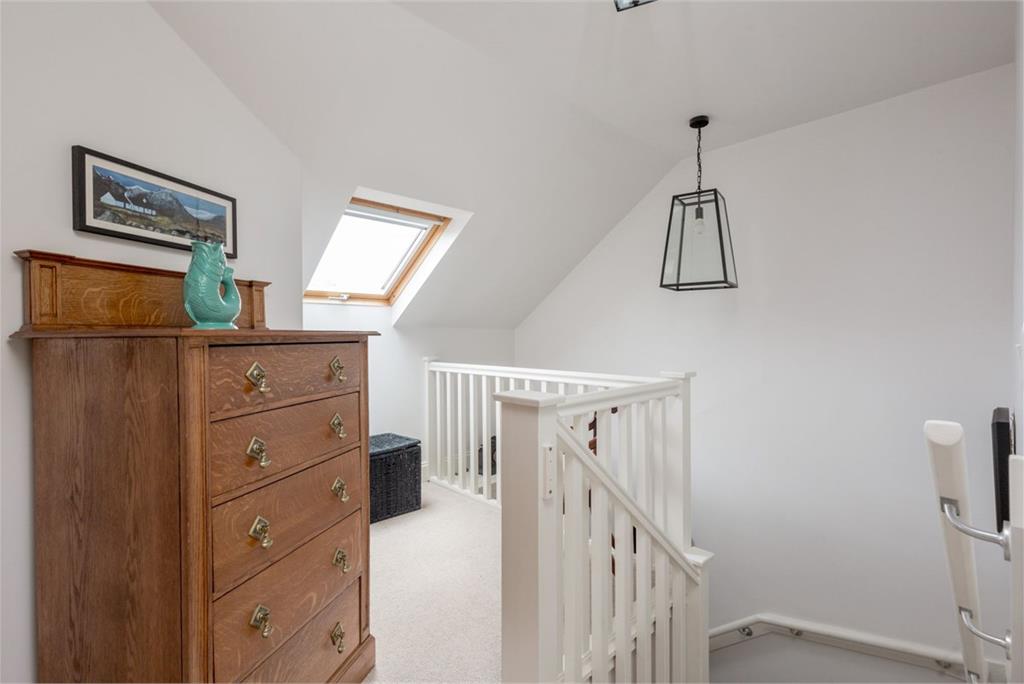 38 Hazelbank Terrace, Edinburgh, EH11 1SN - image 9