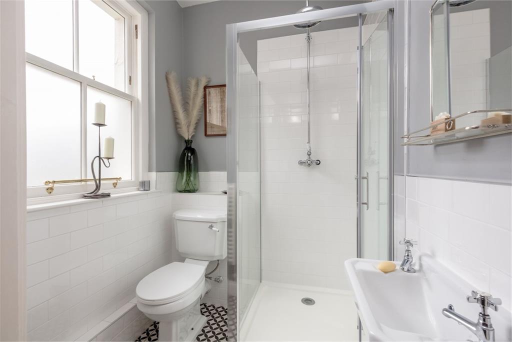 38 Hazelbank Terrace, Edinburgh, EH11 1SN - image 10