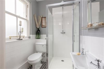 38 Hazelbank Terrace, Edinburgh, EH11 1SN - image 10