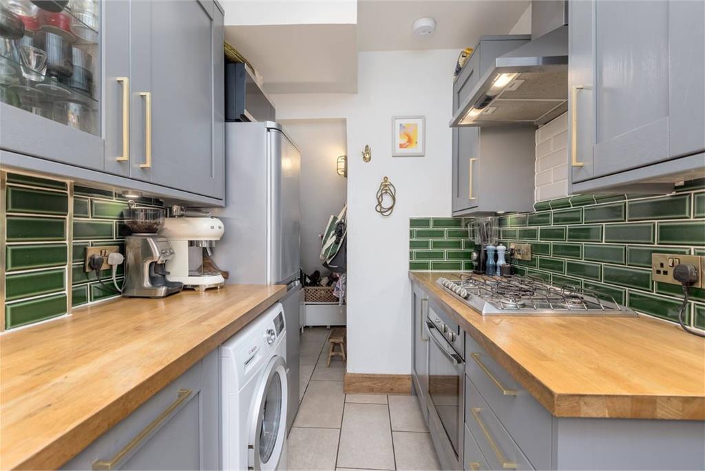 7 Logie Green Gardens, Canonmills, Edinburgh, EH7 4HE - image 7