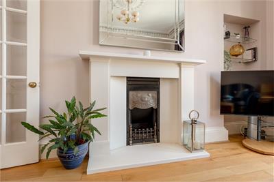 17 Flat 9, Bryson Road, Edinburgh, EH111ED - image 3