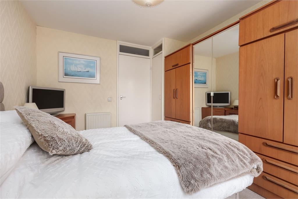 73 South Gyle Gardens, Edinburgh, EH12 7SA - image 11