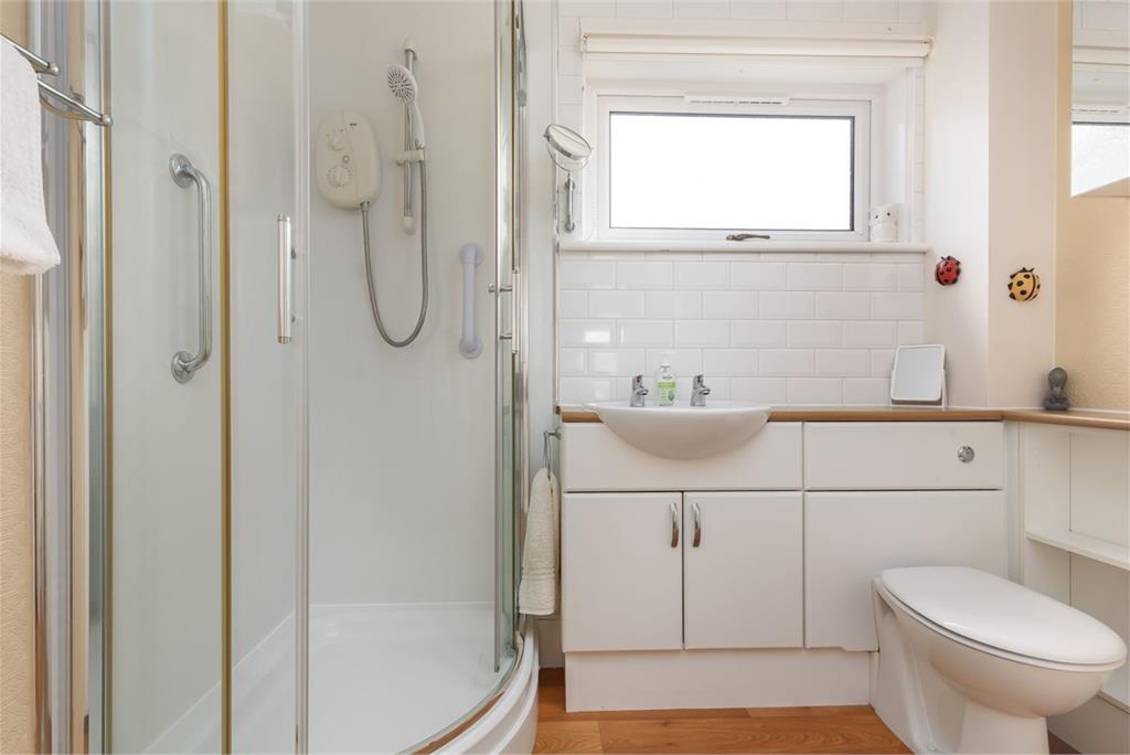 73 South Gyle Gardens, Edinburgh, EH12 7SA - image 12