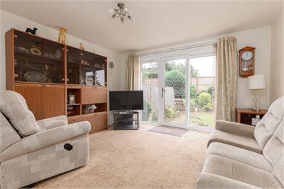 73 South Gyle Gardens, Edinburgh, EH12 7SA - image 3