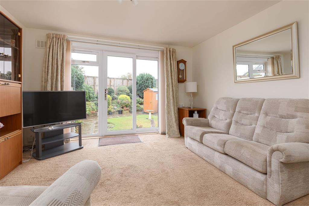 73 South Gyle Gardens, Edinburgh, EH12 7SA - image 4