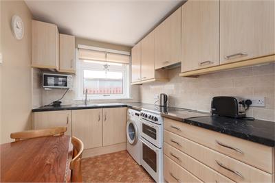 73 South Gyle Gardens, Edinburgh, EH12 7SA - image 6