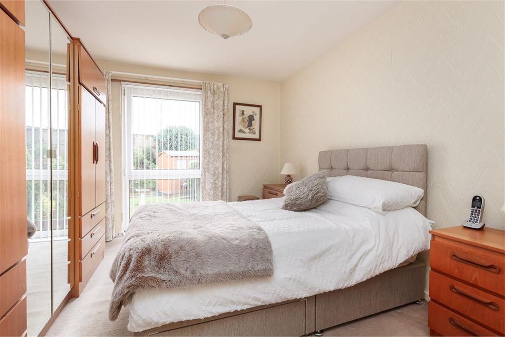 73 South Gyle Gardens, Edinburgh, EH12 7SA - image 10
