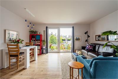 22/9 Pillans Place, Edinburgh, EH6 7AZ - image 2