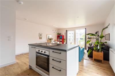 22/9 Pillans Place, Edinburgh, EH6 7AZ - image 13