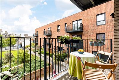 22/9 Pillans Place, Edinburgh, EH6 7AZ - image 4