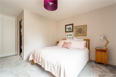 22/9 Pillans Place, Edinburgh, EH6 7AZ - image 8