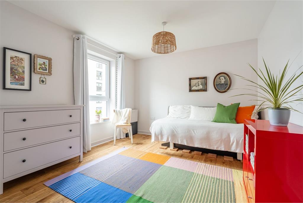 22/9 Pillans Place, Edinburgh, EH6 7AZ - image 10