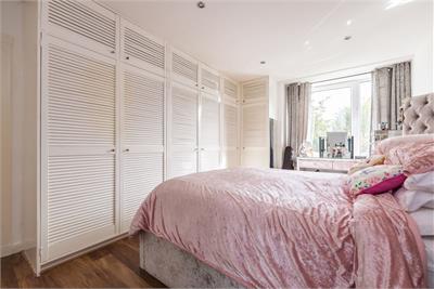 23 Carrick Knowe Avenue, Edinburgh, EH12 7BX - image 12
