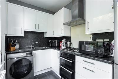 23 Carrick Knowe Avenue, Edinburgh, EH12 7BX - image 3