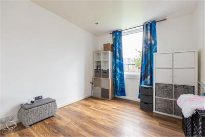 23 Carrick Knowe Avenue, Edinburgh, EH12 7BX - image 5