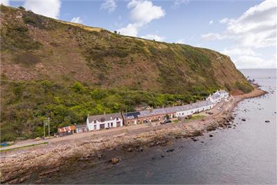 Shoreline Cottage, Partanhall, Lower Burnmouth, Eyemouth, TD14 5SR - image 2