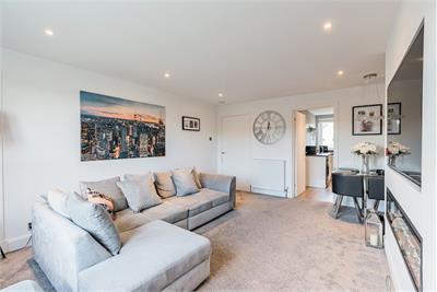 9 Broomhouse Loan, Edinburgh, EH11 3TS - image 4