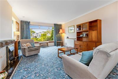 40 Craigmount Hill, Corstorphine, Edinburgh, EH4 8DH - image 2