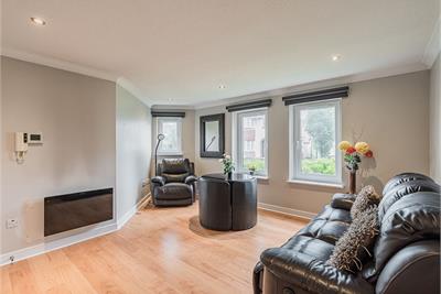 14 Peploe Rise,
Dunfermline,
KY11 8NB - image 3