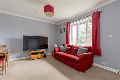 16 Broombank Terrace, Edinburgh, EH12 7NY - image 2