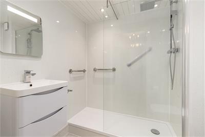 14/12 Maxwell Street, Edinburgh, EH10 5HU - image 11
