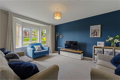 36 Brocken Brigg Road, Gilmerton, Edinburgh, EH17 8GX - image 2