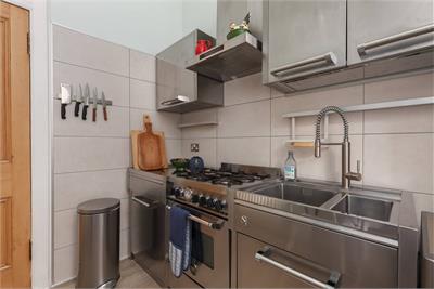 5 (PF1) Valleyfield Street, Tollcross, Edinburgh, EH3 9LP - image 6